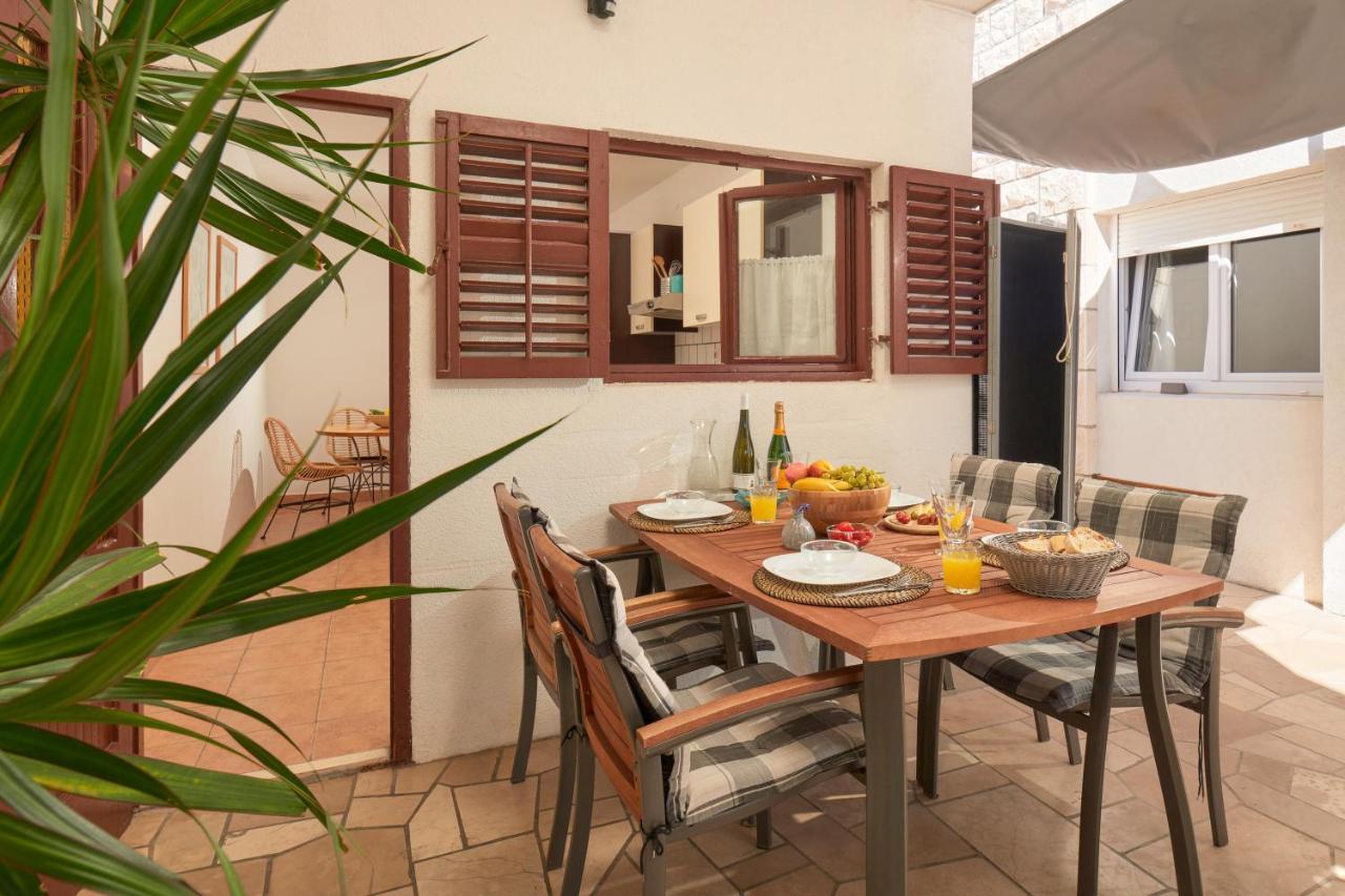 Green Oasis Đảo Hvar Ngoại thất bức ảnh